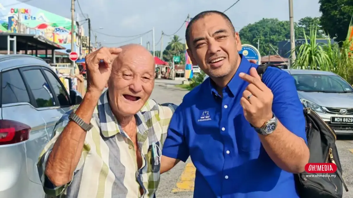 Kembali Pertahan DUN Duyong, Dua Figura Tempatan Iringi YB Helmy Curi Perhatian