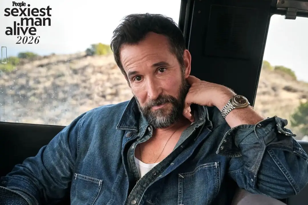 Noah Wyle Dinobat Lelaki Terseksi 2026, Peminat Terkejut & Persoal Ada Calon Lain?